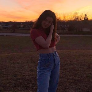 Meet your Posher, Abigail